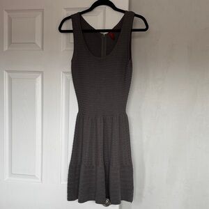 5/48 Textured Sleeveless Gray Mini Dress